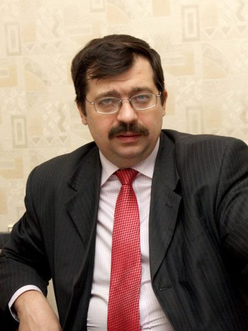 Эксперт: Амбарцумян Анри