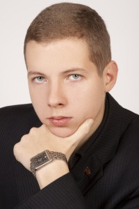 Эксперт: Александров Артем