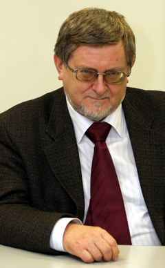 Эксперт: Южаков Владимир