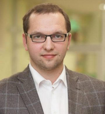 Основная проблема, с которой столкнулся Островский при приходе во власть три года назад и которая сохраняется до сих пор - так называемый социальный характер, социальная направленность бюджета, а по сути его «проедание».