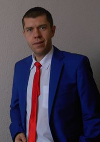 Верхний Уфалей столкнулся с традиционной для моногородов проблемой. Кризисы на градообразующих предприятиях вызывают безработицу в муниципальных образованиях, которая имеет негативные последствия не только для данных городов (снижение налогооблагаемой базы, рост преступности, люмпенизация части населения и другие), но и несет угрозу социальной, политической стабильности в масштабе всего государства.