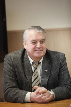 Эксперт: Антонов Виктор