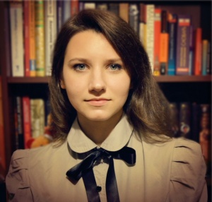 В Национальном рейтинге состояния инвестиционного климата в субъектах РФ 2018 года Ханты-Мансийский автономный округ значительно усилил позиции, заняв 14-е место (рост на 16 строк). Почему это произошло? ХМАО – ресурсообеспеченный регион. Однако этот фактор – важная, но не единственная причина успеха округа. Обеспечение инвестиционного процесса происходит не только за счет природных ресурсов, но и с помощью грамотно выстроенной системы взаимодействия с системообразующими организациями, действующими на территории региона, а также сформировавшихся институциональных процедур.