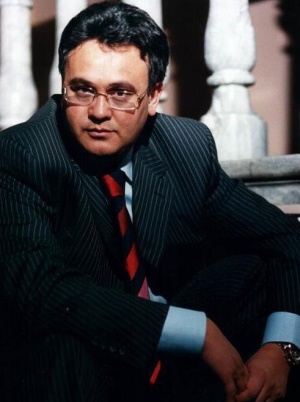 Объединительный процесс малых партий, которые пробились в некоторые региональные парламенты, должен начаться в стране после прошедших выборов, что позволит им яснее выражать интересы своих избирателей, отметил политический эксперт Фирдус Алиев. Об этом он заявил сегодня, 11 сентября, в рамках заседания клуба «Регион», где ведущие политологи и политтехнологи страны обсуждали итоги прошедших выборов.