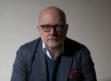 Очередной конфликт между исполнительной и законодательной властью в Севастополе – это просто еще один эпизод противостояния нынешнего севастопольского губернатора Дмитрия Овсянникова и его предшественника – Алексея Чалого.