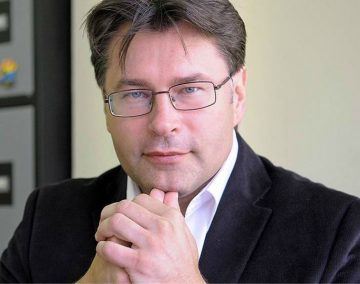 Конечно, в совокупности с ростом НДС, пенсионной реформой и иными мерами российского правительства, повышающими доходность бюджета страны, социальная напряженность вырастет