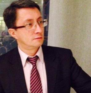 Выдвижение кандидатов на пост губернатора Приморья завершено. На электоральном поле остались 11 претендентов. Главных же, очевидно, двое – четырежды губернатор Олег Кожемяко и депутат Заксобрания Андрей Ищенко, уже однажды одержавший победу. Оба идут на третий тур без партийной поддержки.