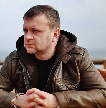 Данное событие стоит рассматривать в контексте политической ситуации и ситуации в Севастополе в целом.