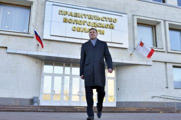 Губернатор Вологодской области Олег Кувшинников заявил в начале ноября о своей готовности второй раз баллотироваться на пост губернатора на предстоящих выборах в 2019 году.