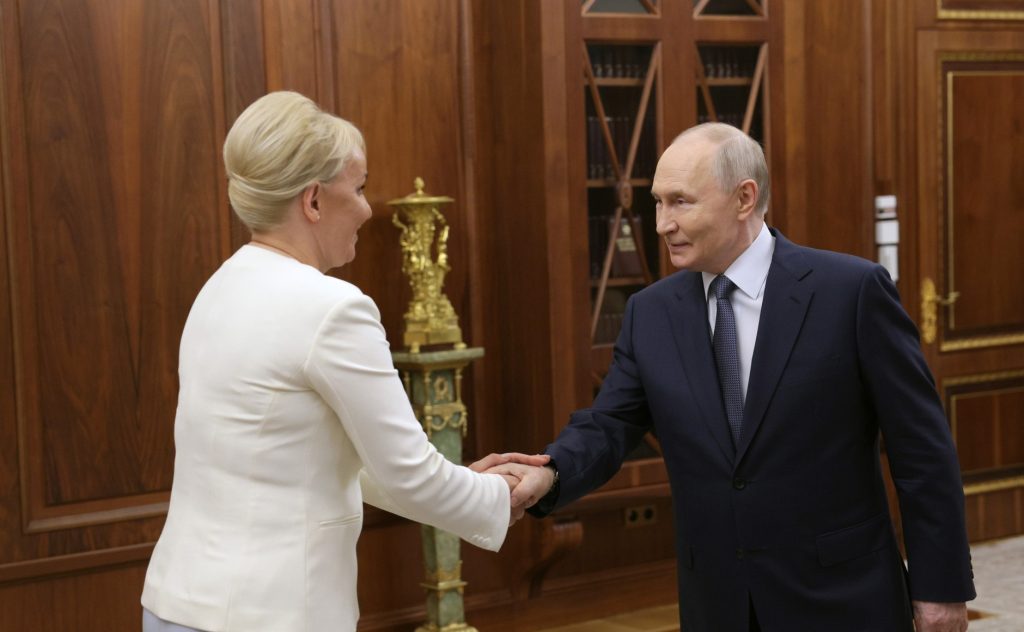 Костюк Мария и Путин Владимир кремлин (2)